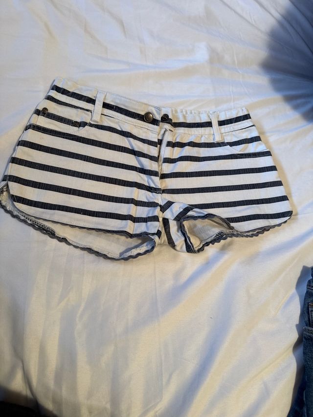 Shorts niña GOCCO Talla 8 rayas