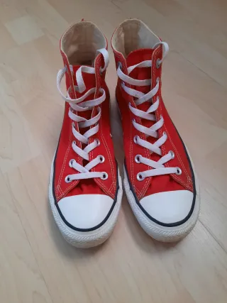 Zapatillas Converse Rojas (product red).