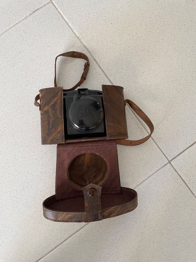 Cámara Antigua 1850 Negra y Marrón