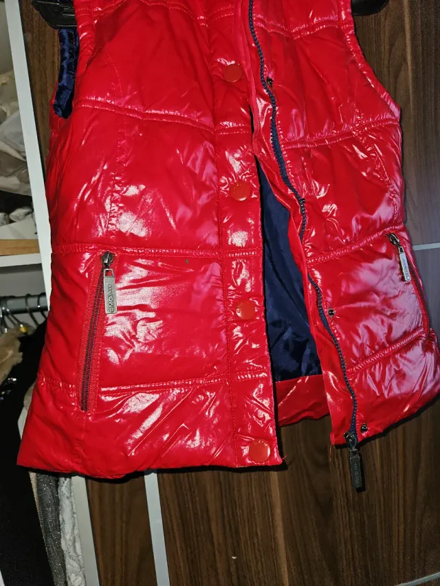 Chaleco rojo acolchado