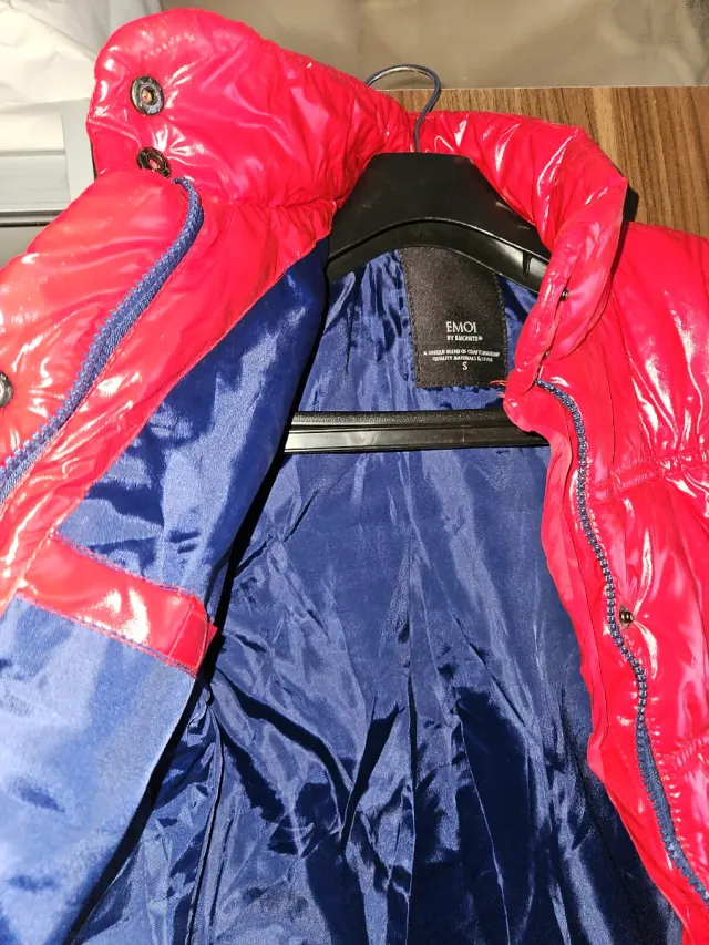 Chaleco rojo acolchado