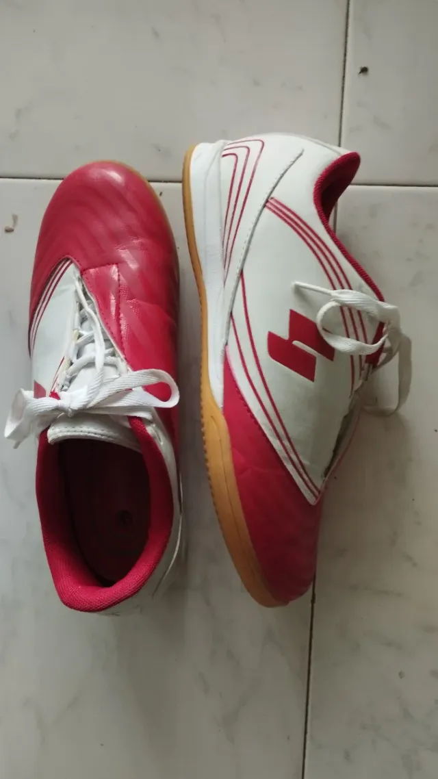 Playeros deportivos rojo y blanco