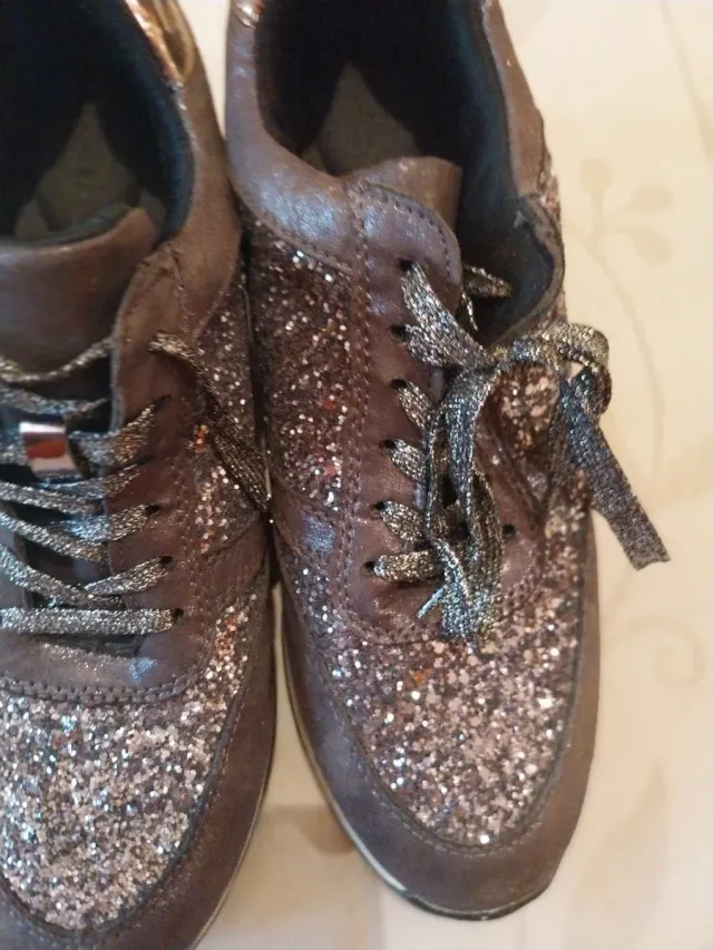 Zapatillas Brillantes Mujer Gris y Plata