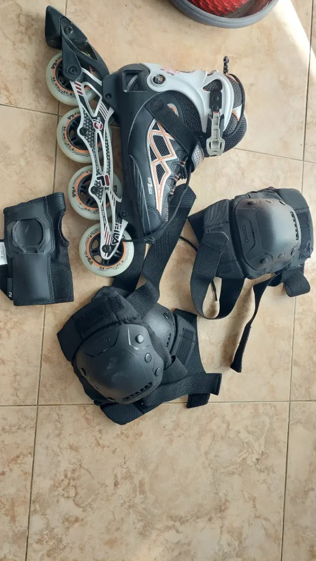 Patines Fila 4 Ruedas + Protecciones