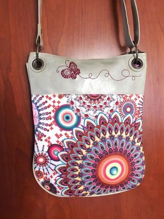Bolso Desigual (LLÉVATE 3 PAGA 2)