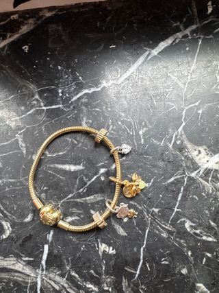 Pulsera Pandora Corazón y Abalorios