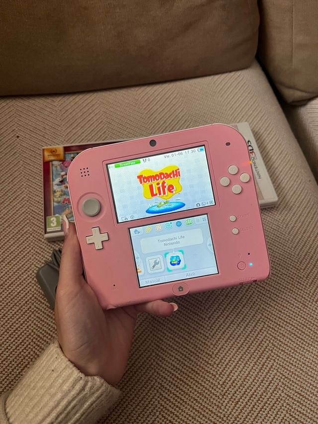 Nintendo 2DS Rosa + 2 Juegos 3DS