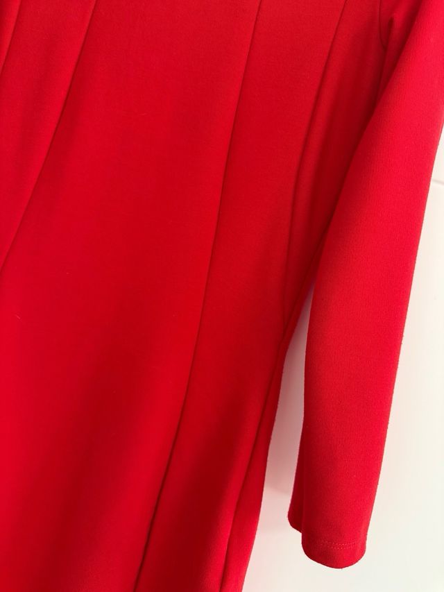 Vestido rojo ajustado Pull and Bear Talla S