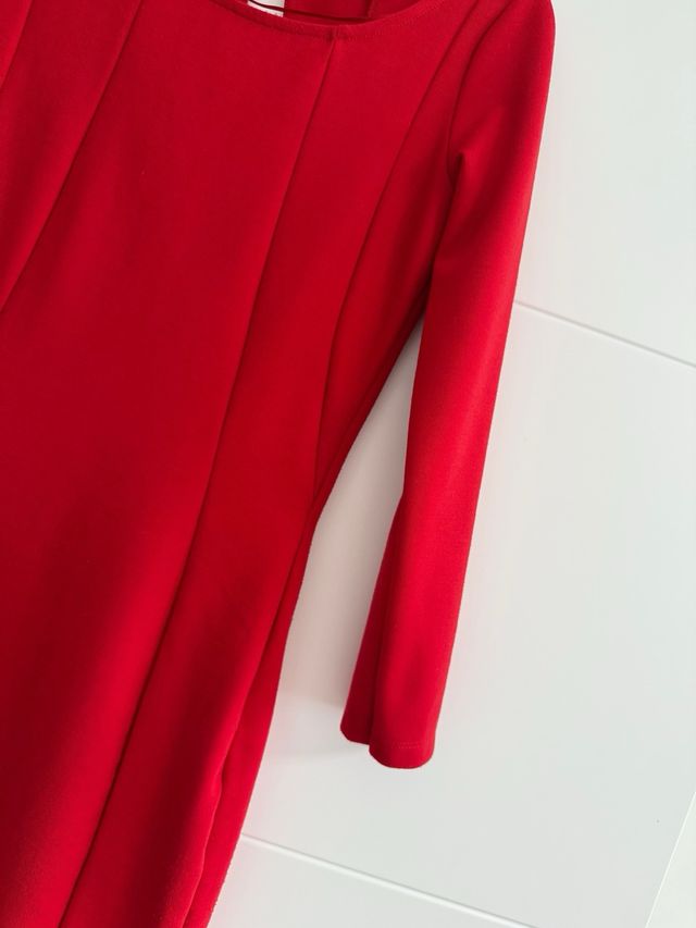 Vestido rojo ajustado Pull and Bear Talla S