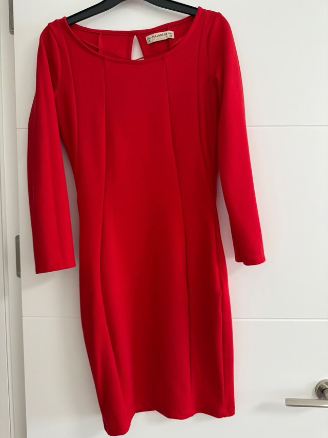 Vestido rojo ajustado Pull and Bear Talla S