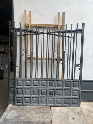 Puerta de Hierro Forjado