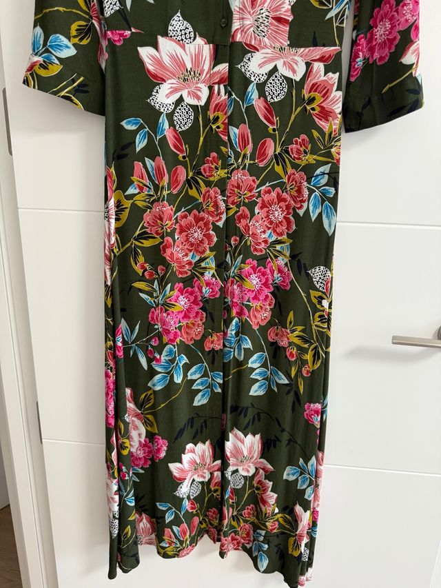 Vestido largo estampado floral verde