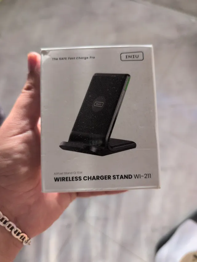 INIU Cargador Inalámbrico Stand WI-211