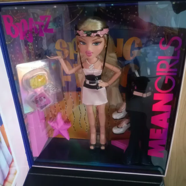 Bratz Regina George Mean Girls Muñeca