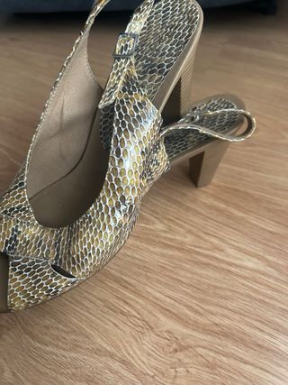 Sandalias de vestir piel serpiente