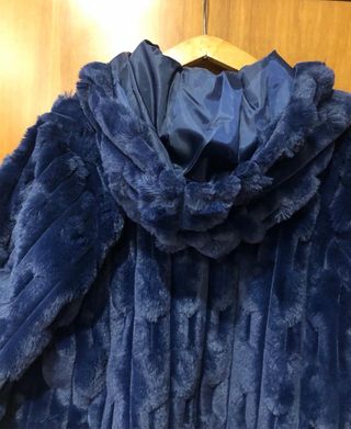 Lady Chic pelliccia ecologica XL blu nuova