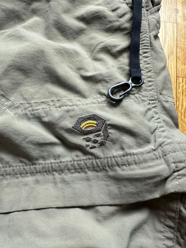 Pantalón convertible Mountain Hardwear beige