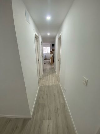 Pintura, acabados y piso flotante