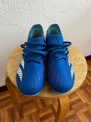 Botas de fútbol azules