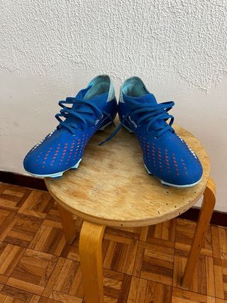 Botas de fútbol azules
