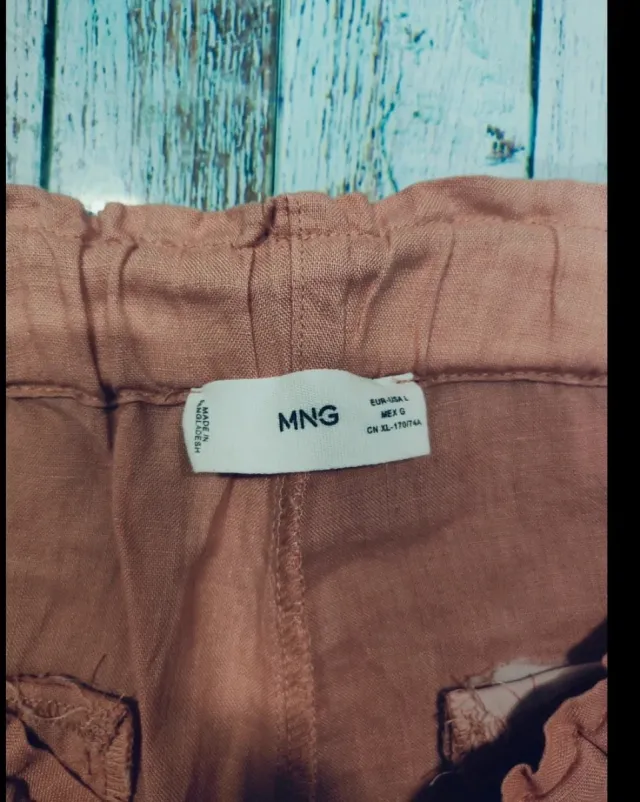 Pantalón coral Mango Talla L