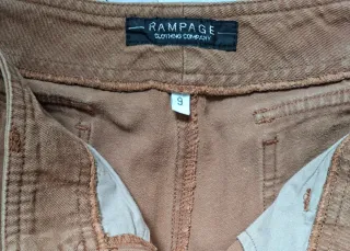 Vaqueros vintage a la cadera