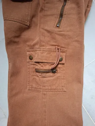 Vaqueros vintage a la cadera