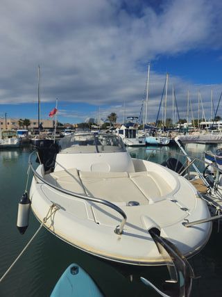 Barco Open Jeanneau Cap Camarat 755 WA