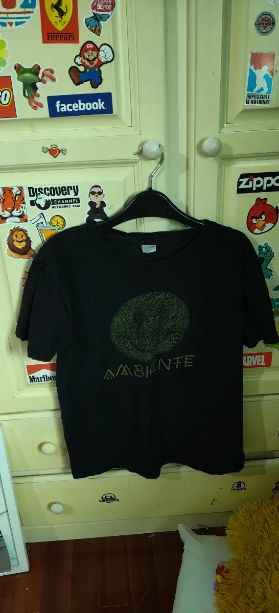 Camiseta Negra Ambiente