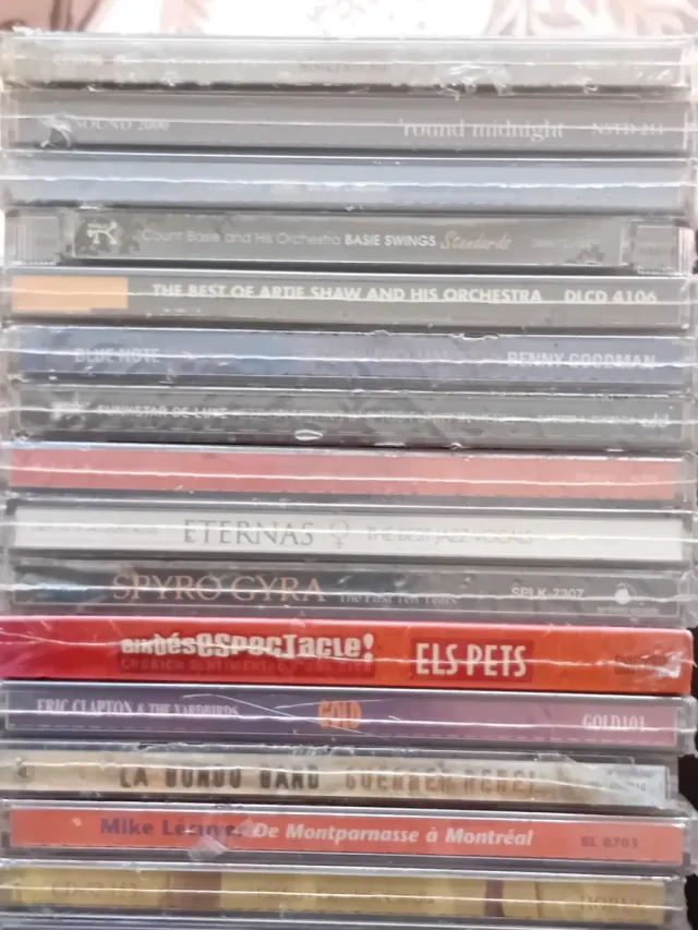 Lote 2 di 100 CD di musica variata