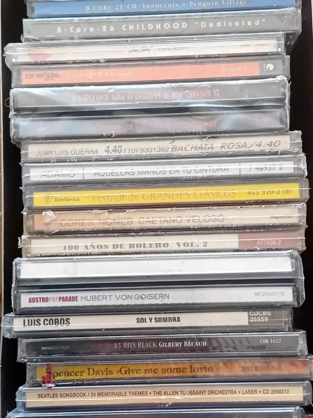 Lote 2 di 100 CD di musica variata