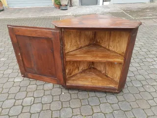 Angoliera credenza antica restaurata