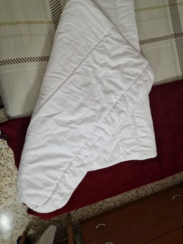 Relleno de tela blanco.