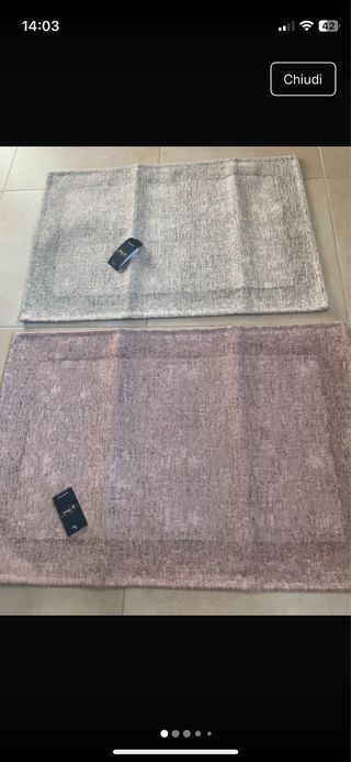 Tappeti bagno o letto grigio e rosa