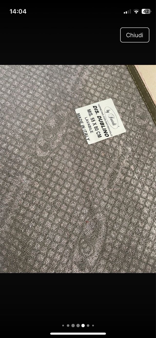 Tappeti bagno o letto grigio e rosa