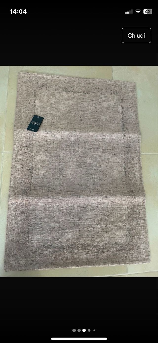 Tappeti bagno o letto grigio e rosa