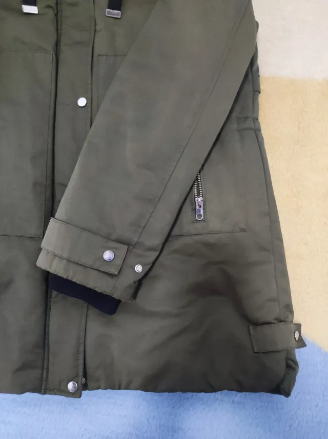 Chaquetón Zara Verde Militar con Capucha