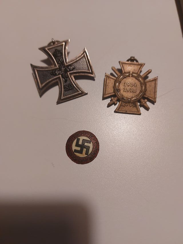 Lote Wehrpass y ek1  medallas insignia alemanas