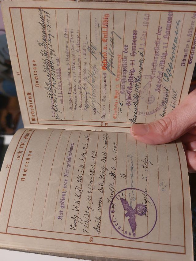 Lote Wehrpass y ek1  medallas insignia alemanas