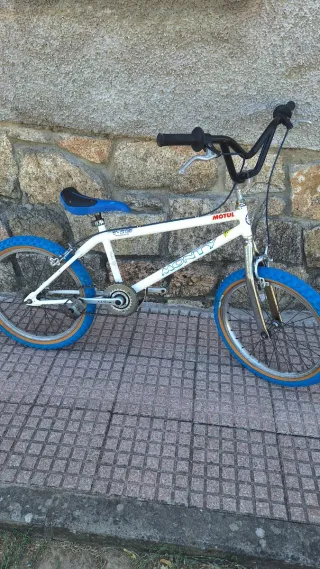 Bicicleta BMX Monty T-215