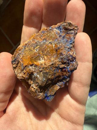 Azurita Azul Intenso con Cristales de Cuarzo