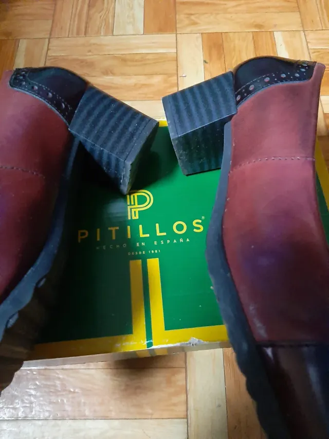 Zapatos Pitillos Talla 39 Marrón/Morado