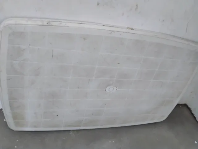 Mesa de plástico rectangular