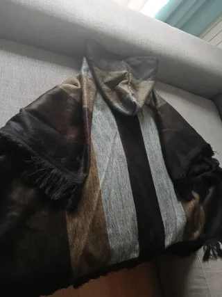 Poncho de lana alpaca a rayas nuevo