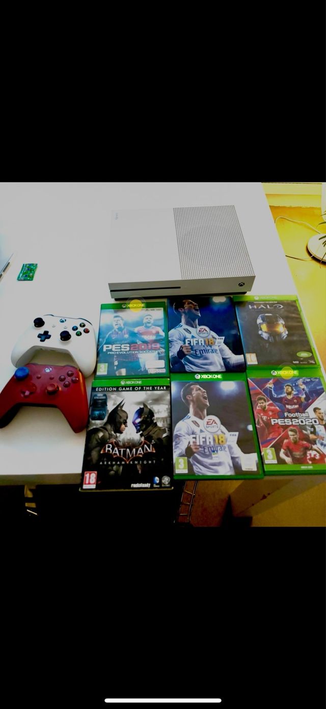 Xbox One 500 GB + 5 Juegos