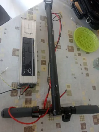Manillar patinete eléctrico con batería