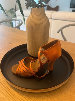 Zapatos de baile cobre, talla 37, tacón 8,5cm.