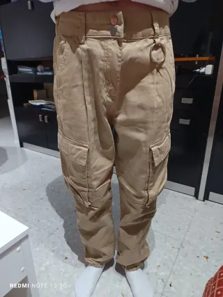 Pantalón cargo beige T. 34/36