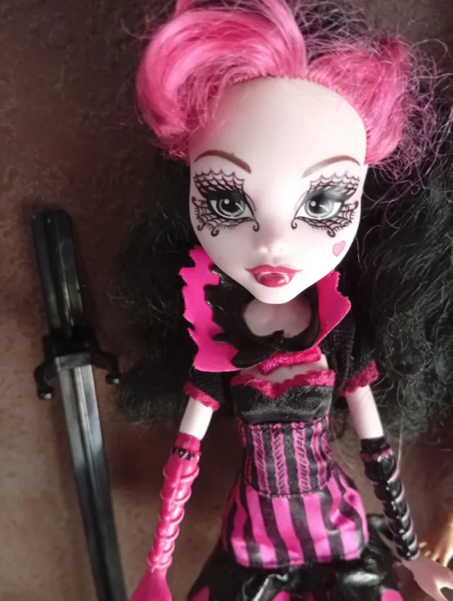 Lote 2 Muñecas Monster High 08 Draculaura vendida