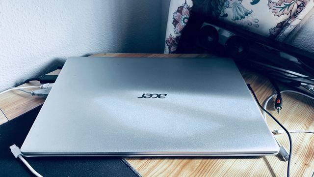 Portátil Acer Plata y Negro